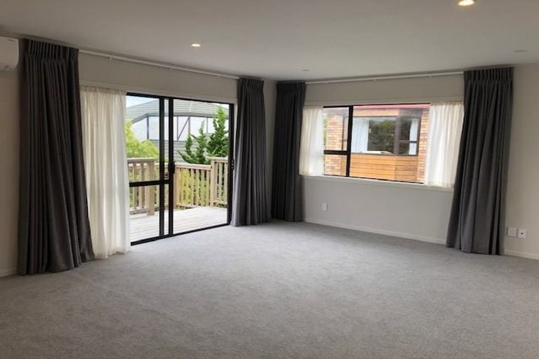 Photo of property in 2/48 Bayswater Avenue, Bayswater, Auckland, 0622