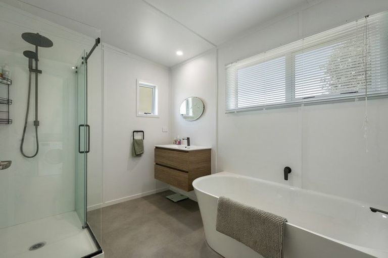 Photo of property in 5 Waiiti Avenue, Waihi Beach, 3611