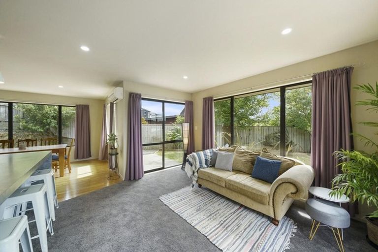 Photo of property in 22 Aotea Drive, Aotea, Porirua, 5024