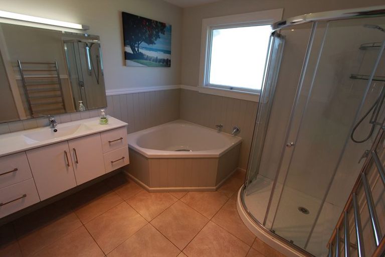 Photo of property in 10 Taumutu Road, Southbridge, 7602