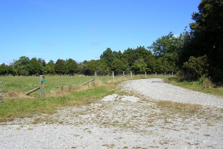 Photo of property in 18a Serpentine Road, Kumara Junction, Hokitika, 7882