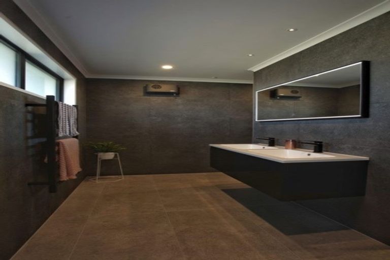 Photo of property in 17 Carrick Place, Mosgiel, 9024