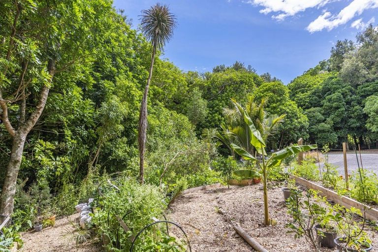 Photo of property in 103 Huia Street, Waikanae, 5391