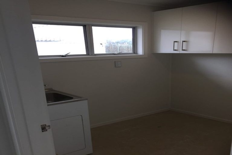 Photo of property in 7 Edgewood Way, Henderson, Auckland, 0612