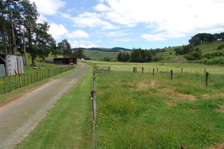 Photo of property in 128 Pond Road, Raglan, 3295