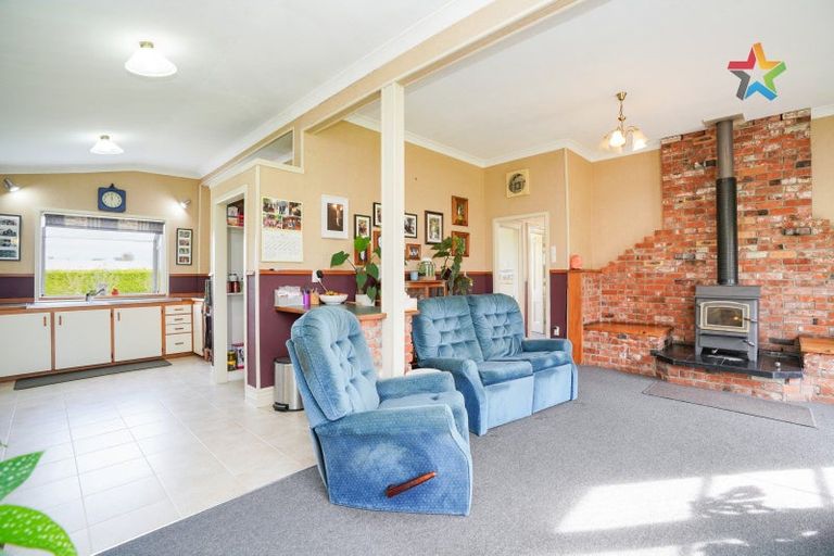 Photo of property in 22 Buckingham Street, Tokanui, 9884