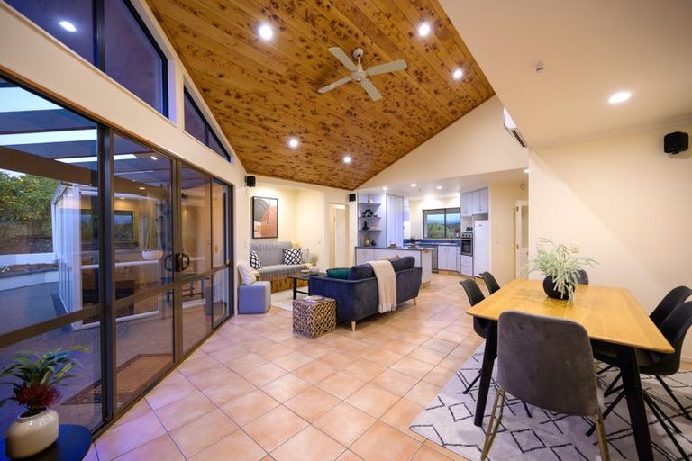 Photo of property in 6 Coutts Place, Mapua, 7005