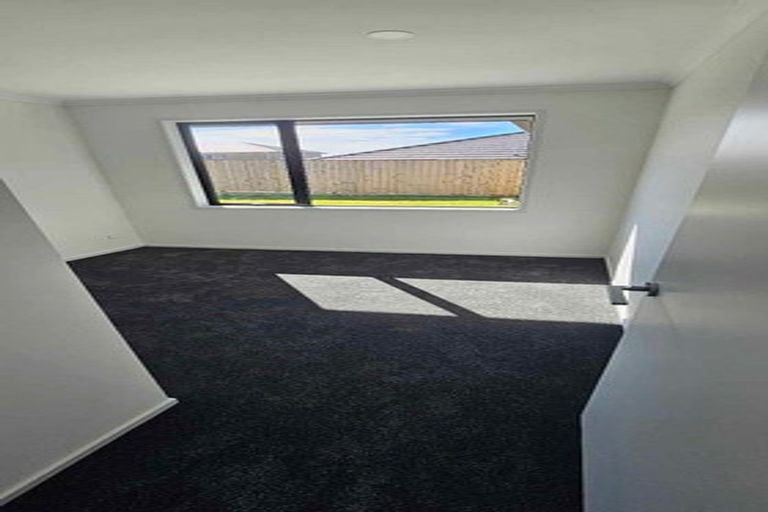 Photo of property in 14 Bathurst Crescent, Pokeno, 2402