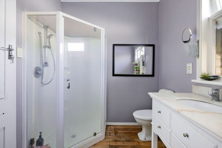 Photo of property in 122 Clarkin Road, Fairfield, Hamilton, 3214