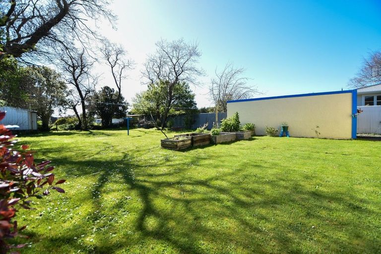 Photo of property in 13 Moreton Road, Carterton, 5713