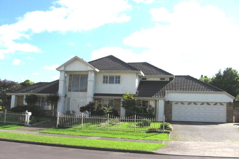 Photo of property in 3 Sandalwood Place, Somerville, Auckland, 2014