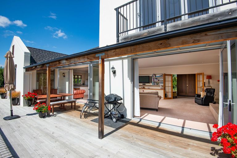 Photo of property in 17 Orchard Grove, East Taieri, Mosgiel, 9024