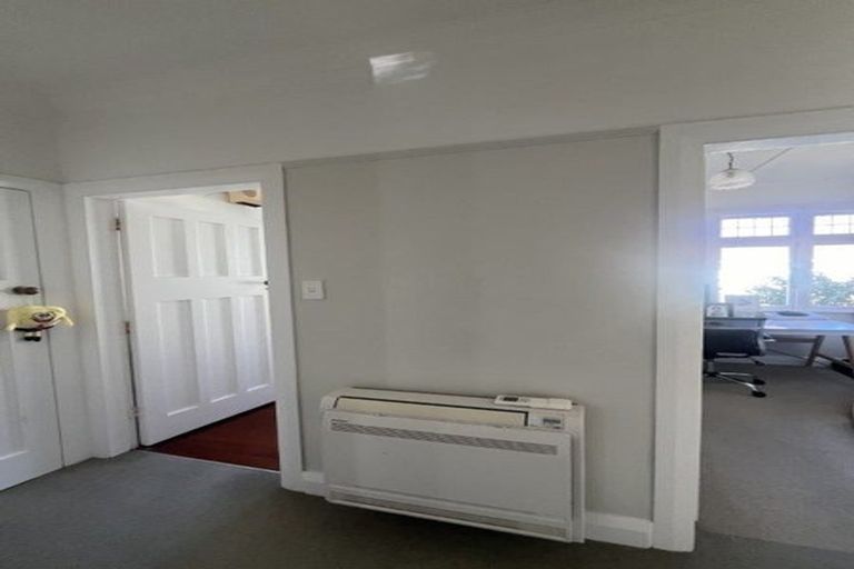 Photo of property in 33 Donald Street, Karori, Wellington, 6012