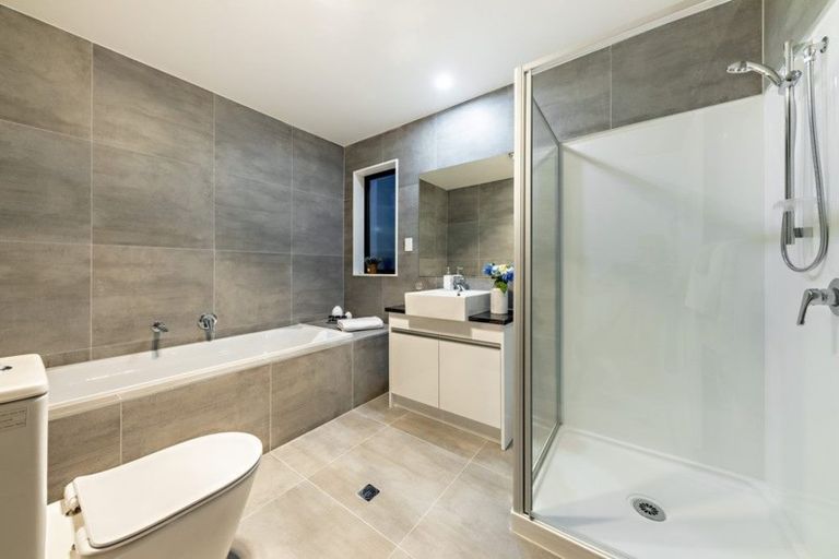 Photo of property in 8 Hollowout Street, Takanini, 2112