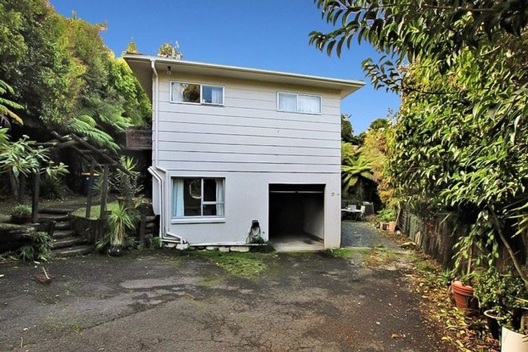 Photo of property in 27 Malters Place, Browns Bay, Auckland, 0630