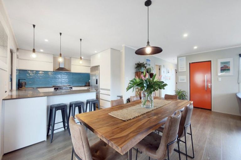 Photo of property in 219 Chartwell Avenue, Whangamata, 3620