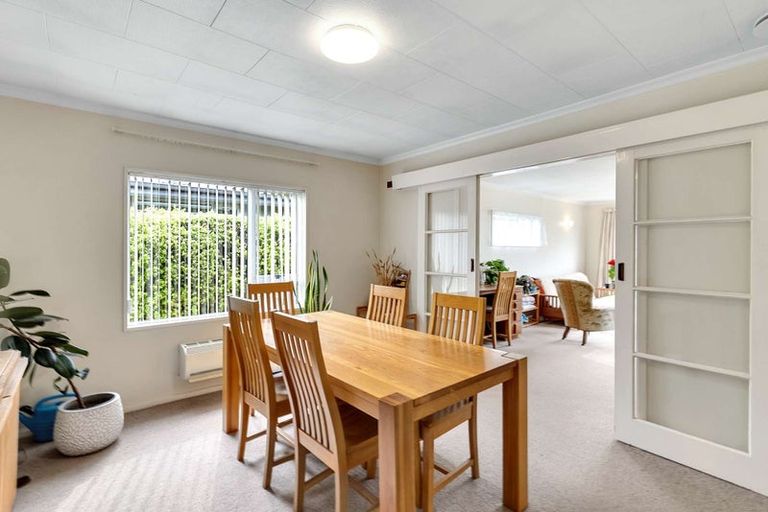 Photo of property in 73 Corson Avenue, Beckenham, Christchurch, 8023