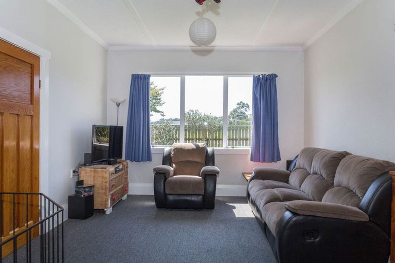 Photo of property in 53 Tipapakuku Road, Dannevirke, 4930