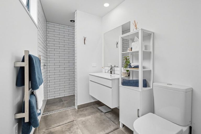 Photo of property in 6 Kahuparere Crescent, Pyes Pa, Tauranga, 3112