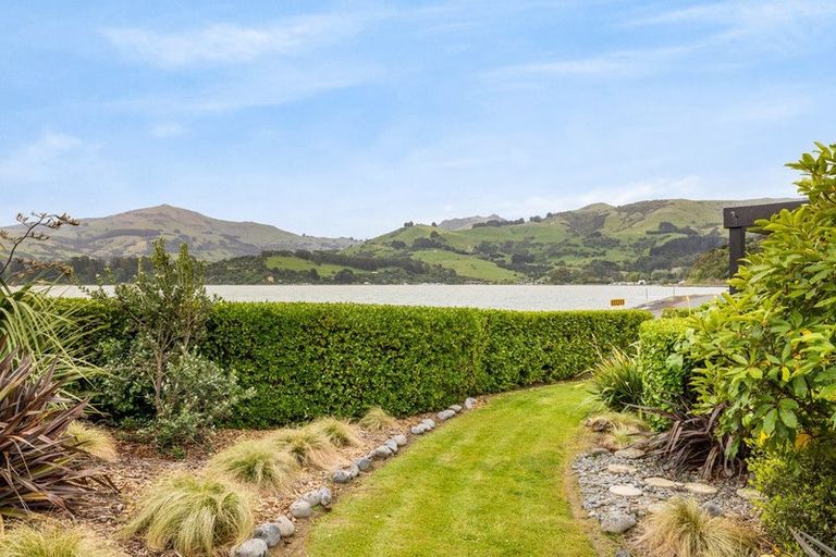 Photo of property in 2 Haywards Lane, Duvauchelle, 7581