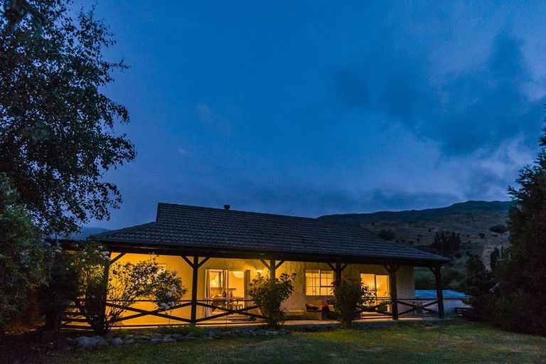 Photo of property in 2317 Cardrona Valley Road, Cardrona, Wanaka, 9382