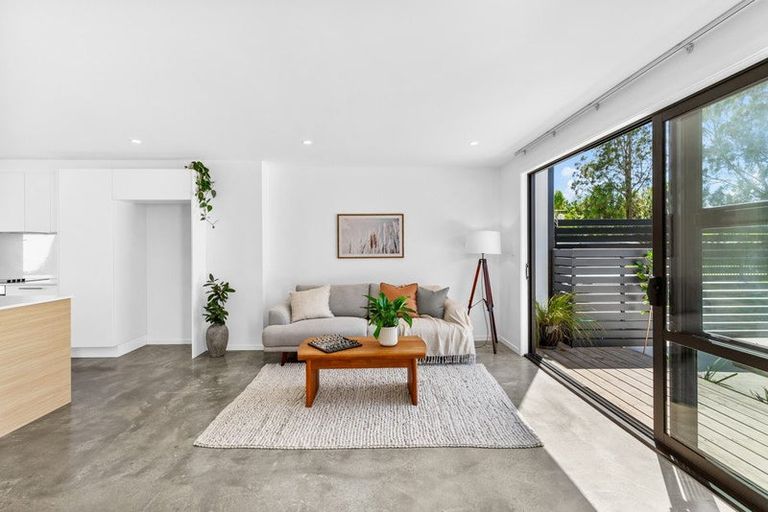 Photo of property in 26c Brennan Avenue, Te Atatu Peninsula, Auckland, 0610