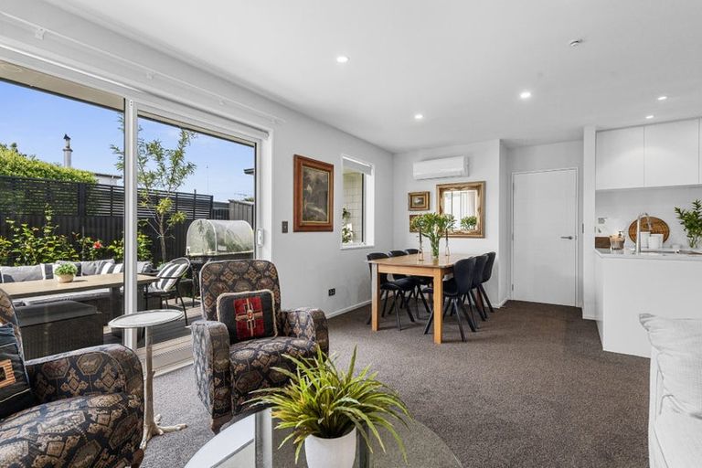 Photo of property in 2/120 Gilberthorpes Road, Hei Hei, Christchurch, 8042