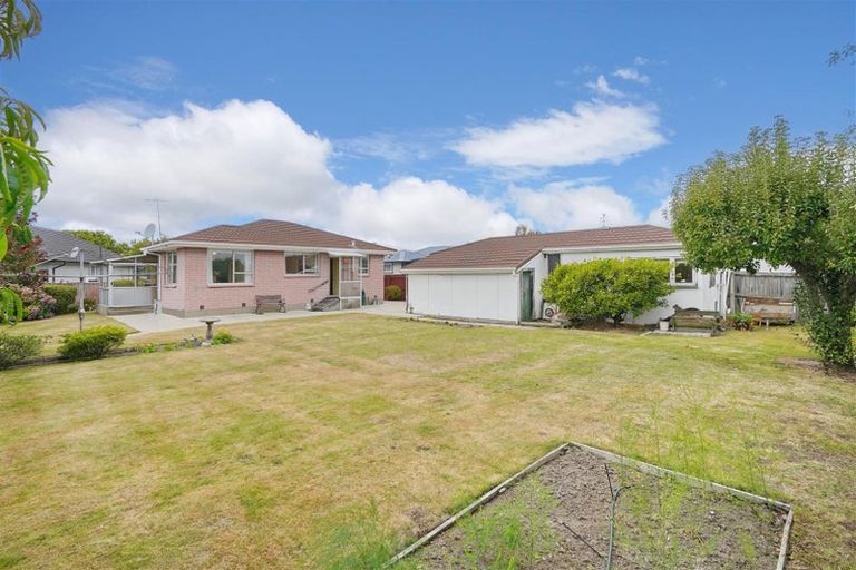 Photo of property in 8 Wingate Street, Redwood, Christchurch, 8051
