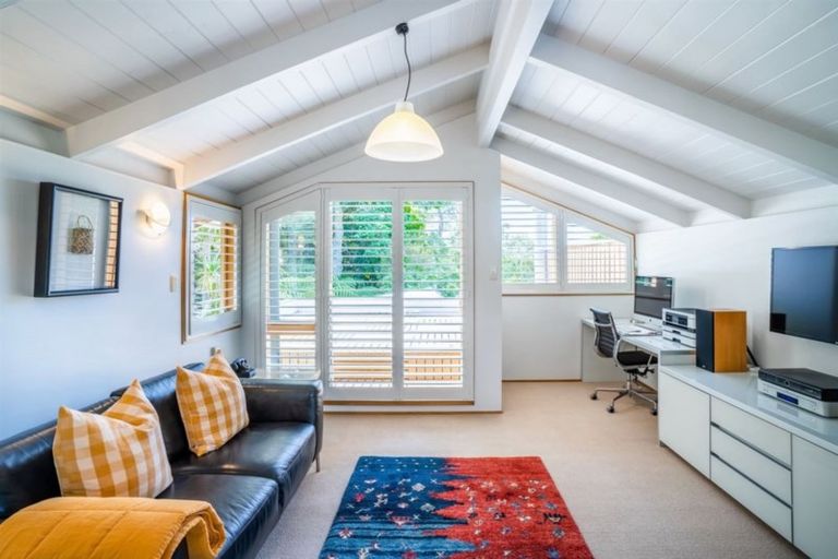 Photo of property in 50 Braemar Road, Castor Bay, Auckland, 0620