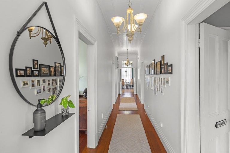 Photo of property in 23 Main Road, Raglan, 3225