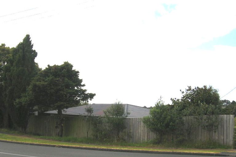 Photo of property in 2/23 Coronation Road, Papatoetoe, Auckland, 2025