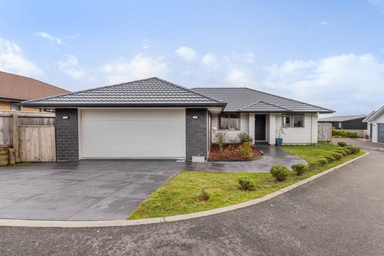 Photo of property in 7 Weatherdeck Close, Whitby, Porirua, 5024