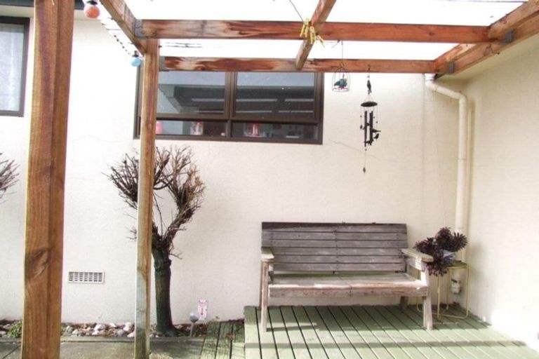 Photo of property in 76 Ajax Street, Milton, 9220