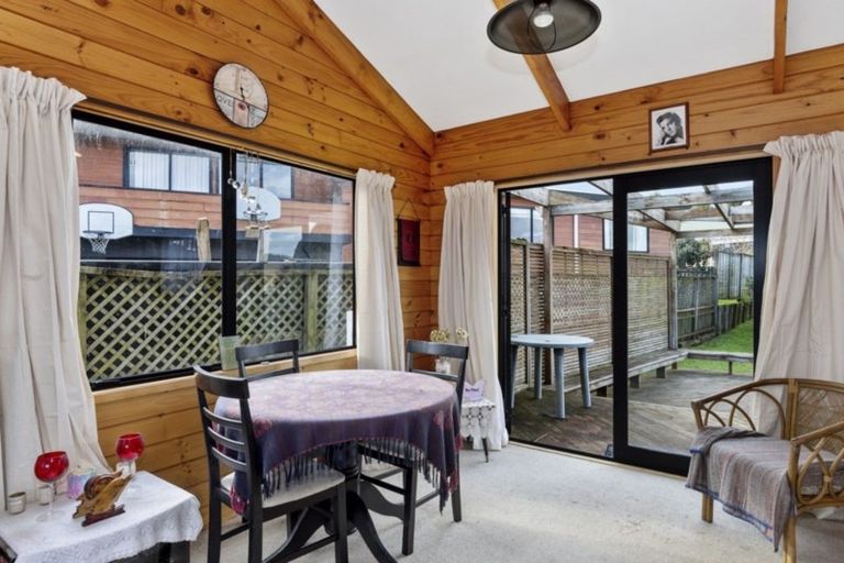 Photo of property in 15 Pelorus Street, Welcome Bay, Tauranga, 3112