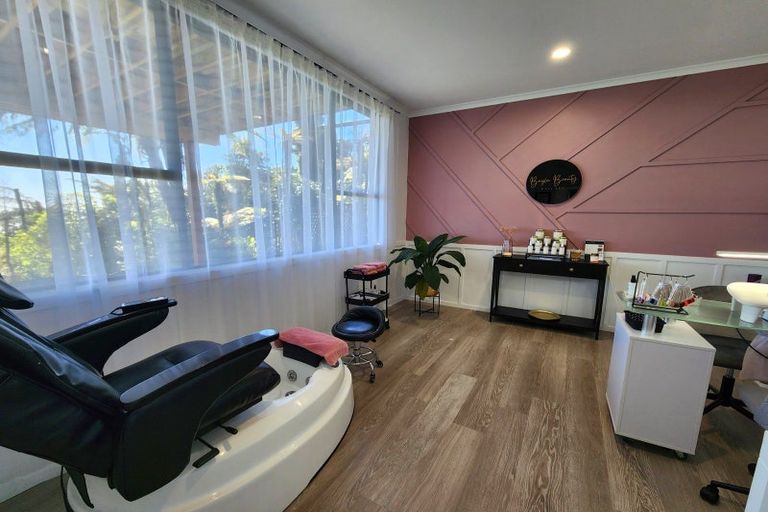 Photo of property in 13 Stanton Crescent, Karoro, Greymouth, 7805