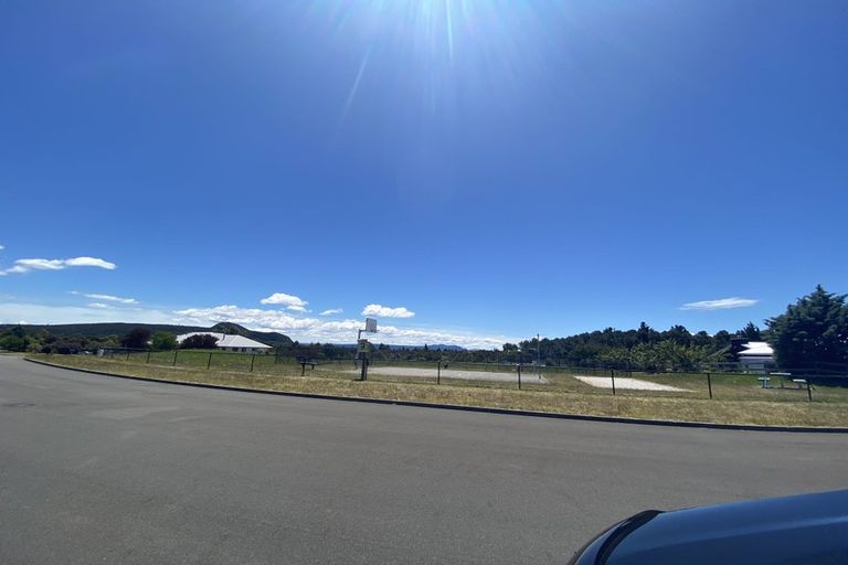 Photo of property in 61 Parekaawa Drive, Motuoapa, 3382