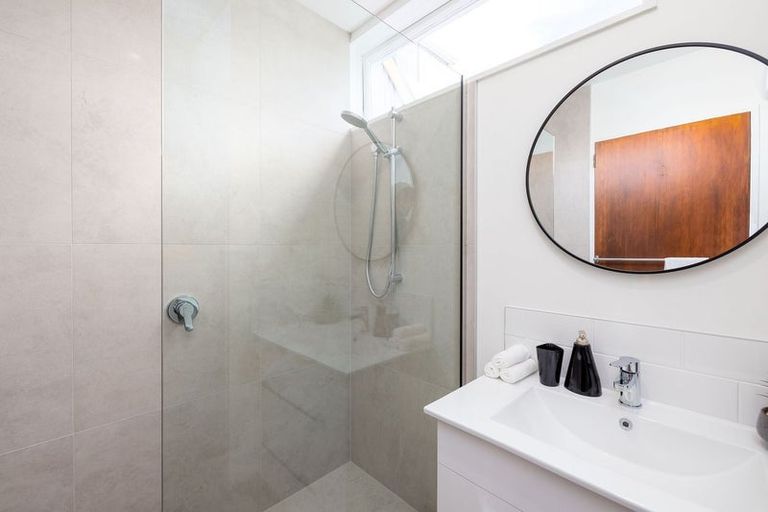 Photo of property in 4/53 Beachville Road, Redcliffs, Christchurch, 8081