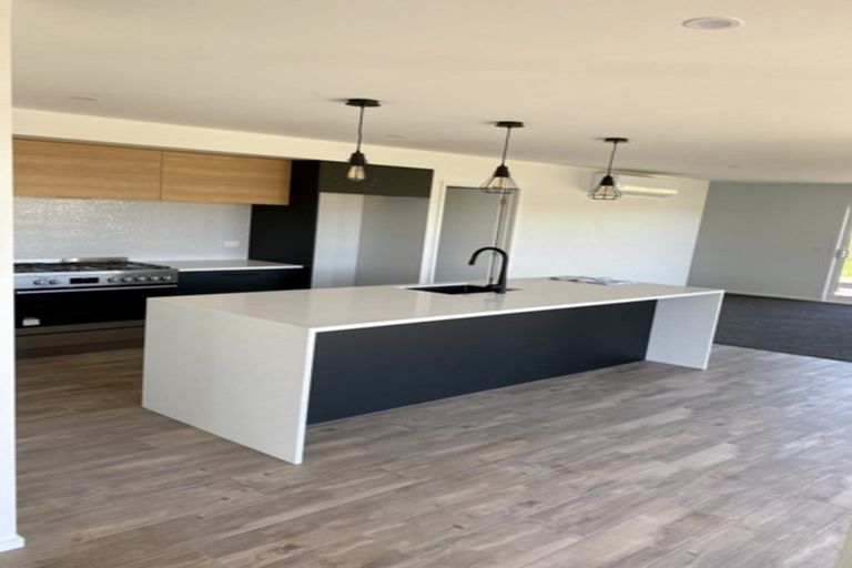 Photo of property in 52 Watkins Drive, Rangiora, 7400