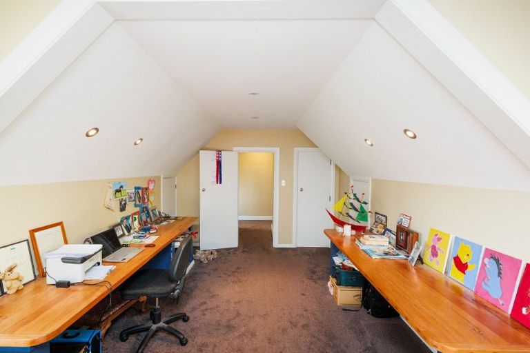 Photo of property in 43 Te Awe Awe Street, Hokowhitu, Palmerston North, 4410