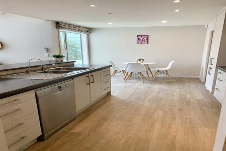 Photo of property in 9 Duncan Street, Tawa, Wellington, 5028