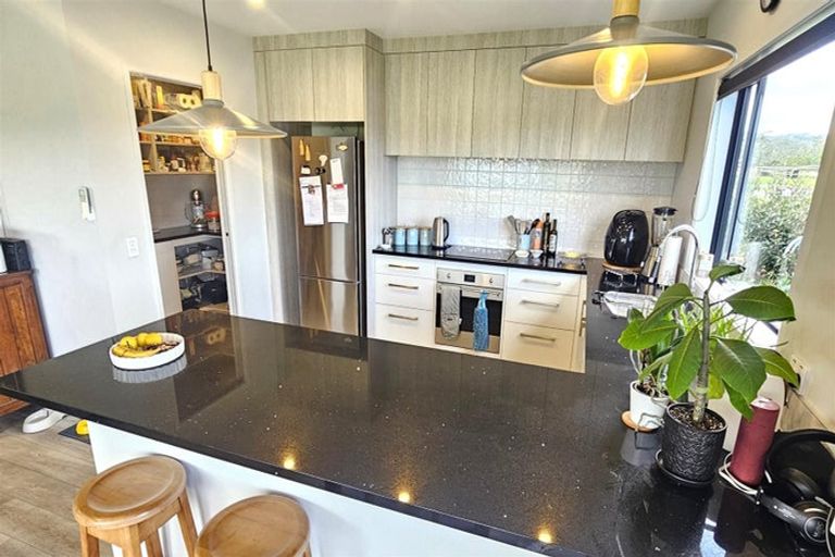Photo of property in 100 Kopani Road, Matarangi, 3592