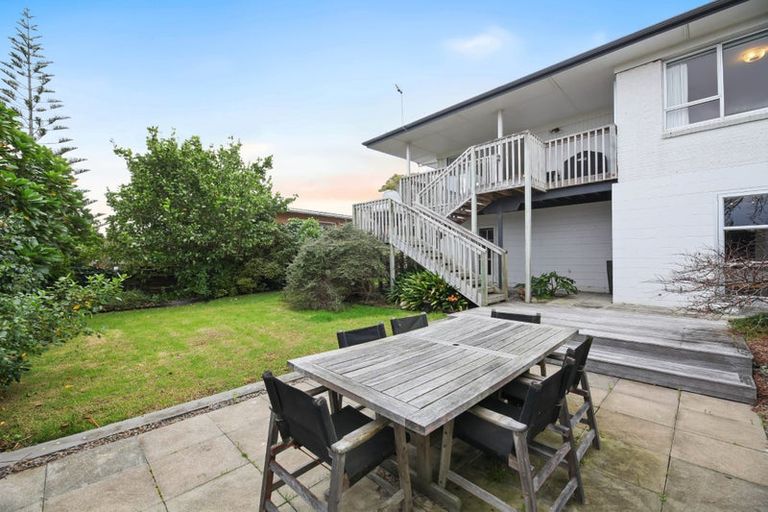 Photo of property in 34 Sunnyhill Crescent, Sunnyhills, Auckland, 2010
