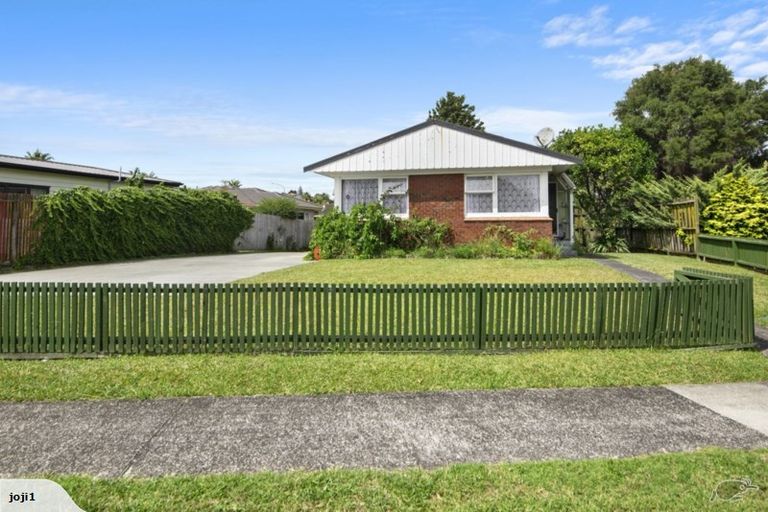 Photo of property in 1/4 Roseburn Place, Pakuranga, Auckland, 2010