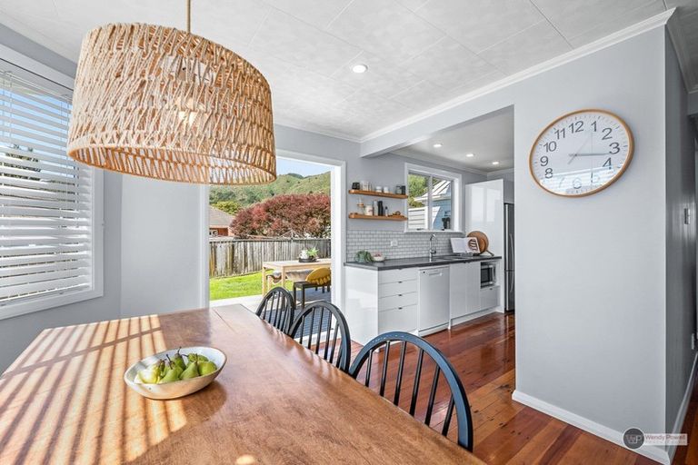 Photo of property in 94 Judd Crescent, Naenae, Lower Hutt, 5011