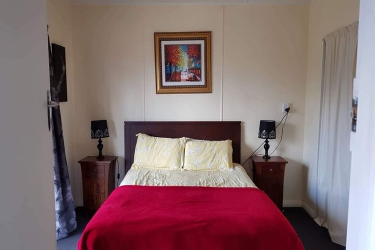 Photo of property in 23 Koe Street, Moana, 7872