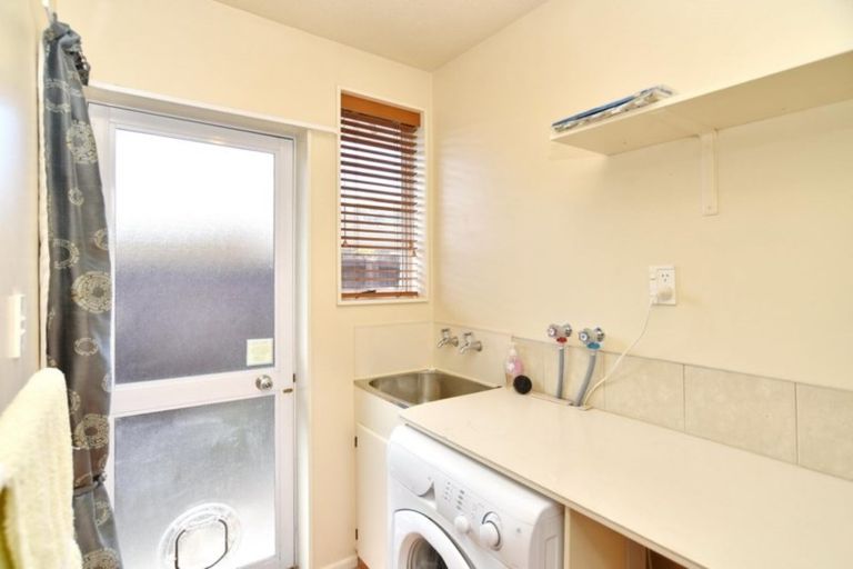 Photo of property in 1/35 Laing Crescent, Heathcote Valley, Christchurch, 8022