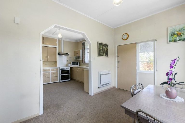 Photo of property in 16 Glendining Avenue, North East Valley, Dunedin, 9010