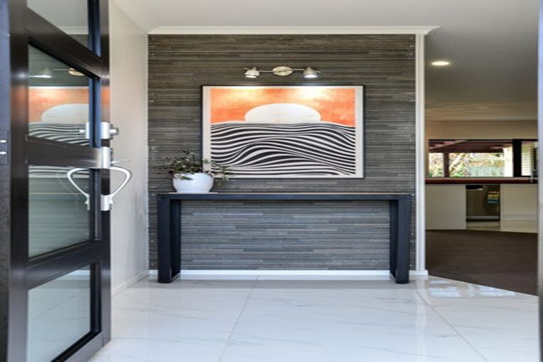 Photo of property in 9 Soo Yong Place, Glenview, Hamilton, 3206