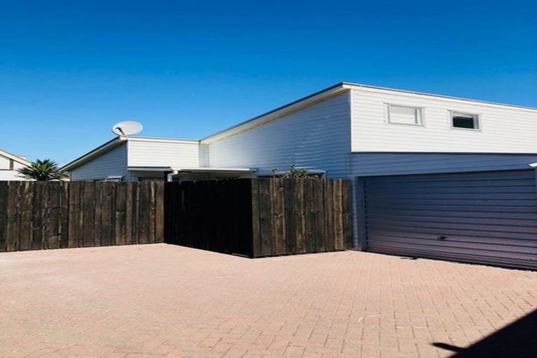 Photo of property in 44a Stone Street, Miramar, Wellington, 6022