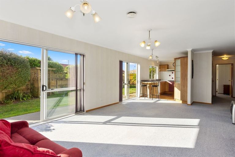 Photo of property in 8 Carribean Place, Papamoa Beach, Papamoa, 3118